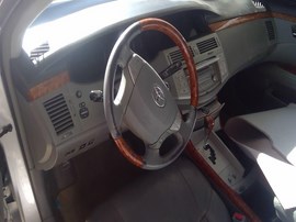 2005 TOYOTA AVALON, SILVER, LIMITED MODEL, 3.5L, AT.  Z26506